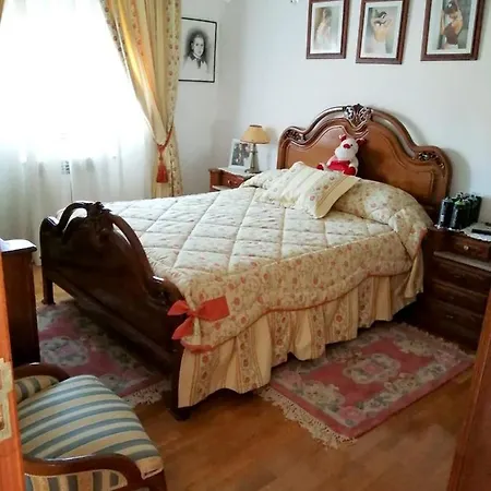 4 Bedrooms With Enclosed Garden And Wifi At Tomino