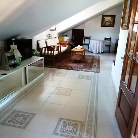 4 Bedrooms With Enclosed Garden And Wifi At * Tomino
