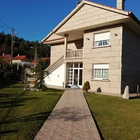 4 Bedrooms With Enclosed Garden And Wifi At Tomino